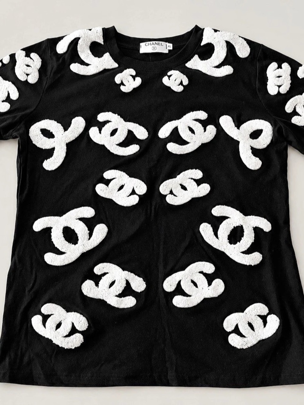Chanel Logo Embroidered Tee in Black & White Size Large Like New